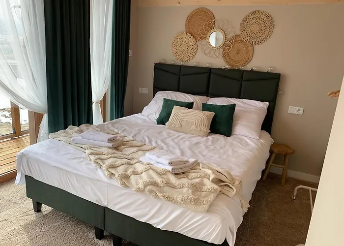 Ale בקתה זקופאנה